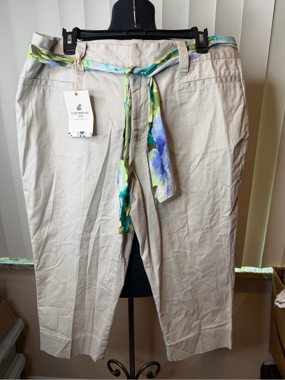 Caribbean Joe Women’s Beige Crop Pants with Printed Tie Belt Size 16
